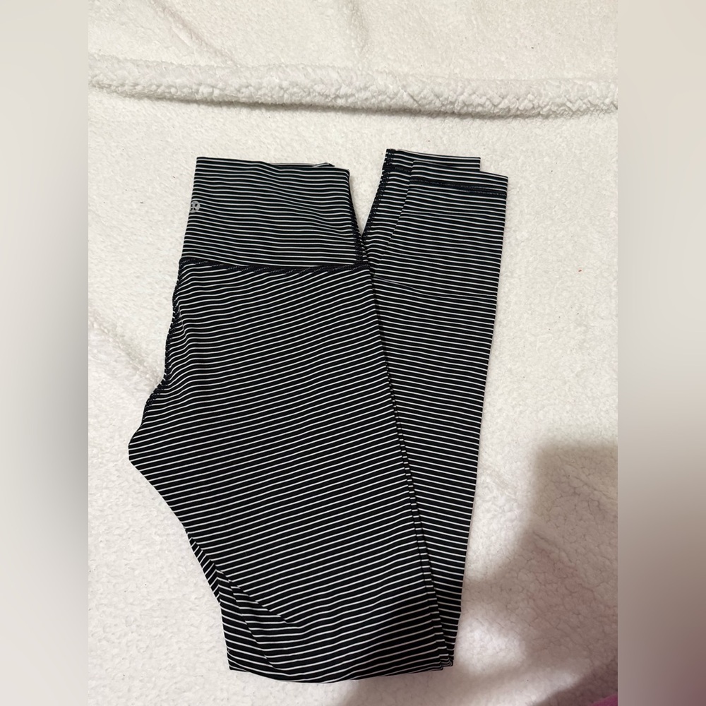Lululemon stripped leggings